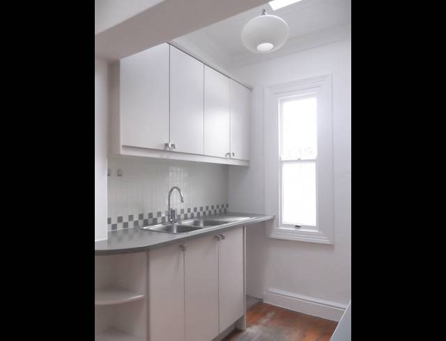 4 bed property to rent in OBSERVATORY